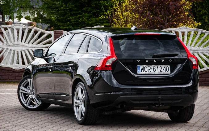 Volvo V60 cena 36900 przebieg: 270000, rok produkcji 2011 z Żychlin małe 742